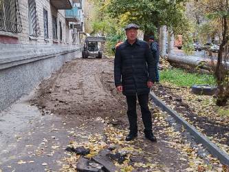 Вячеслав Доронин проинспектировал ход работ по ремонту тротуаров